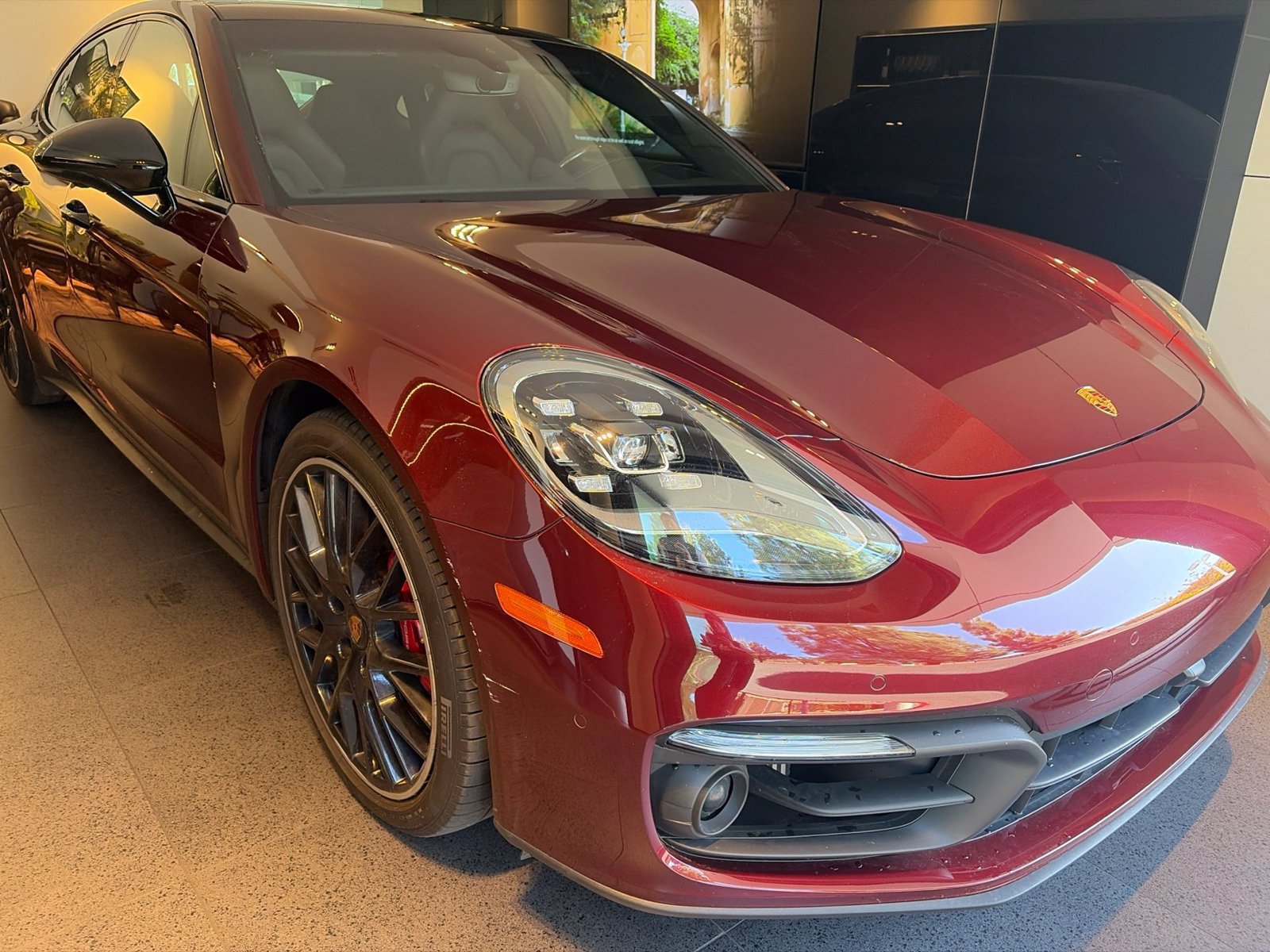 Used 2023 Porsche Panamera 4S w/ Premium Package AWD/4WD image 3