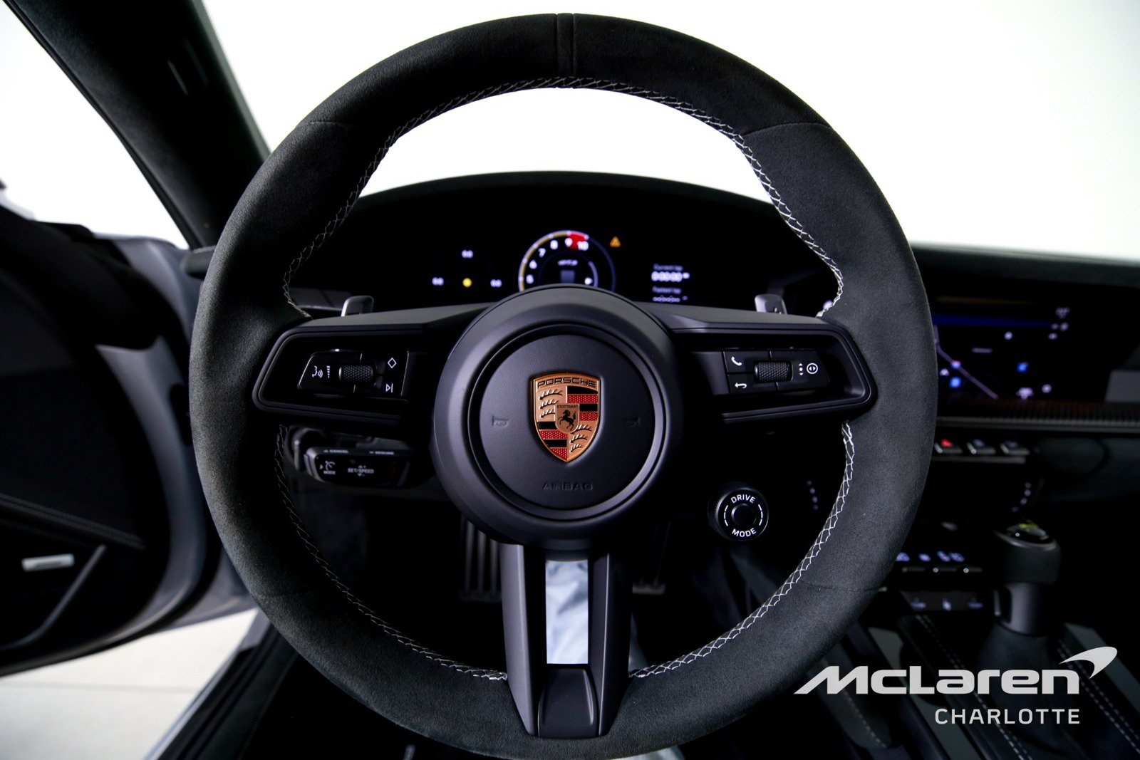 Used 2026 Porsche 911 GT3 w/ Weissach Package RWD image 14