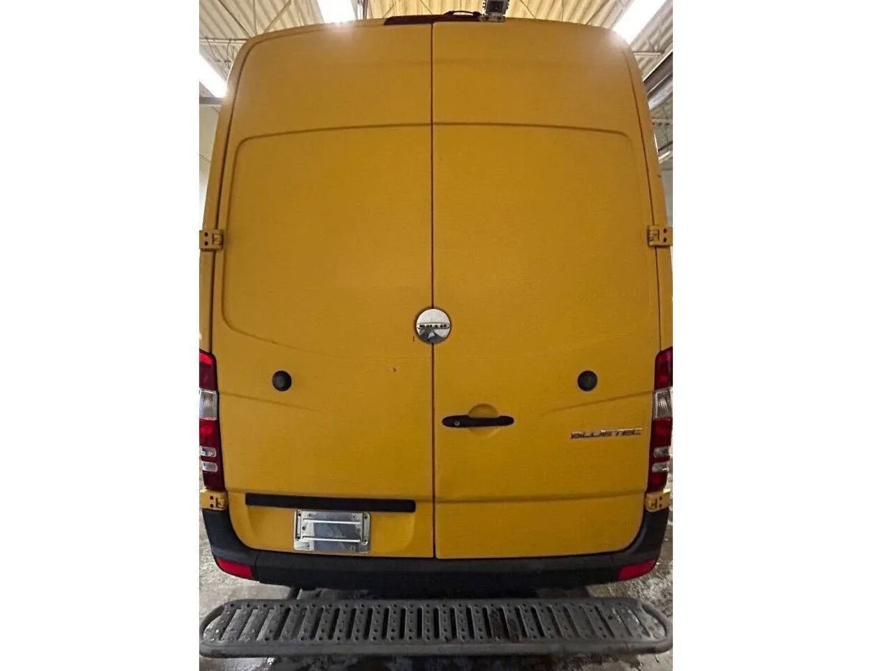 Used 2014 Freightliner Sprinter 2500 image 3