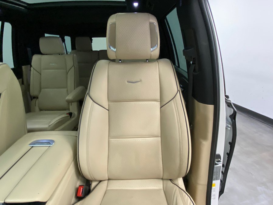 Used 2021 Cadillac Escalade ESV Premium Luxury AWD/4WD image 22