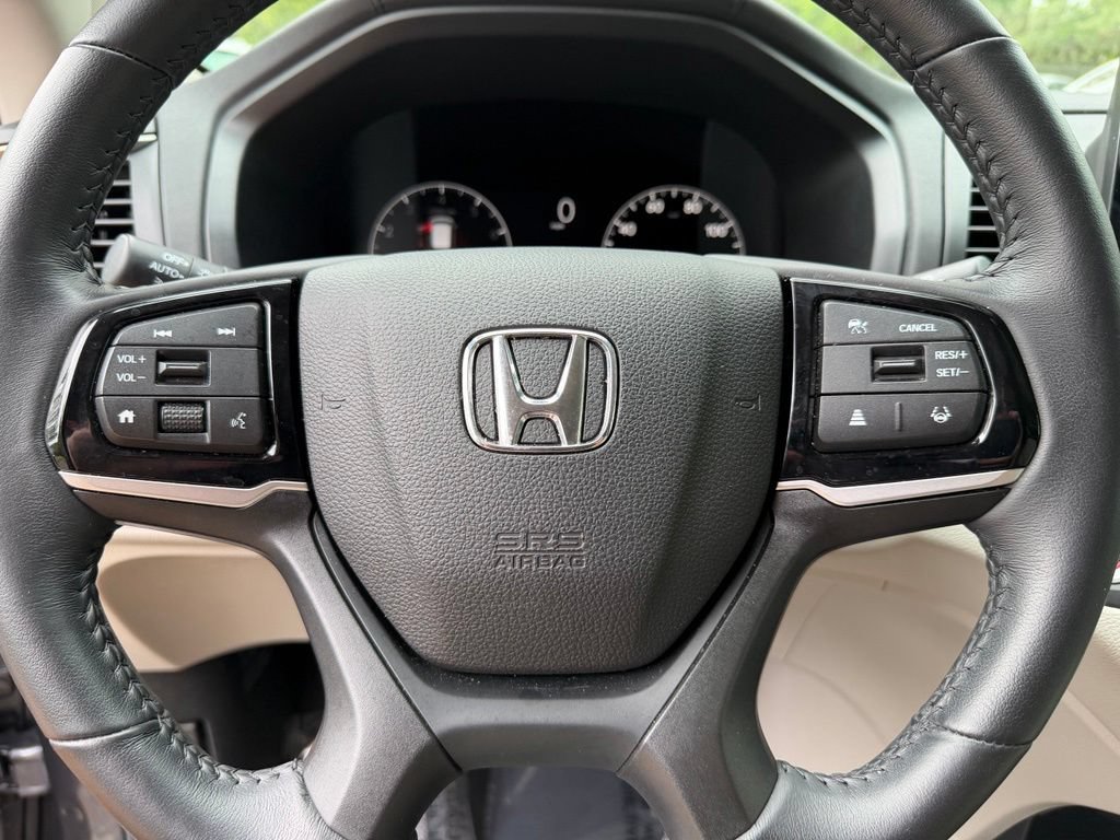 Used 2025 Honda Odyssey EX-L image 24