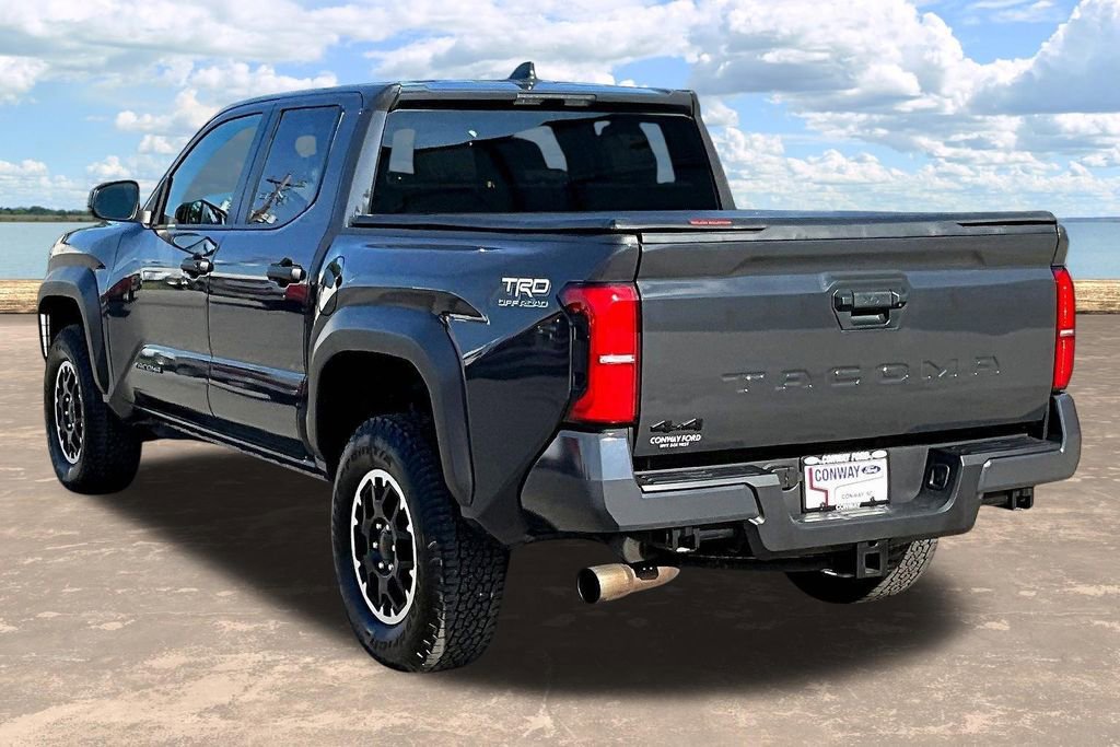 Used 2025 Toyota Tacoma TRD Off-Road AWD/4WD image 5