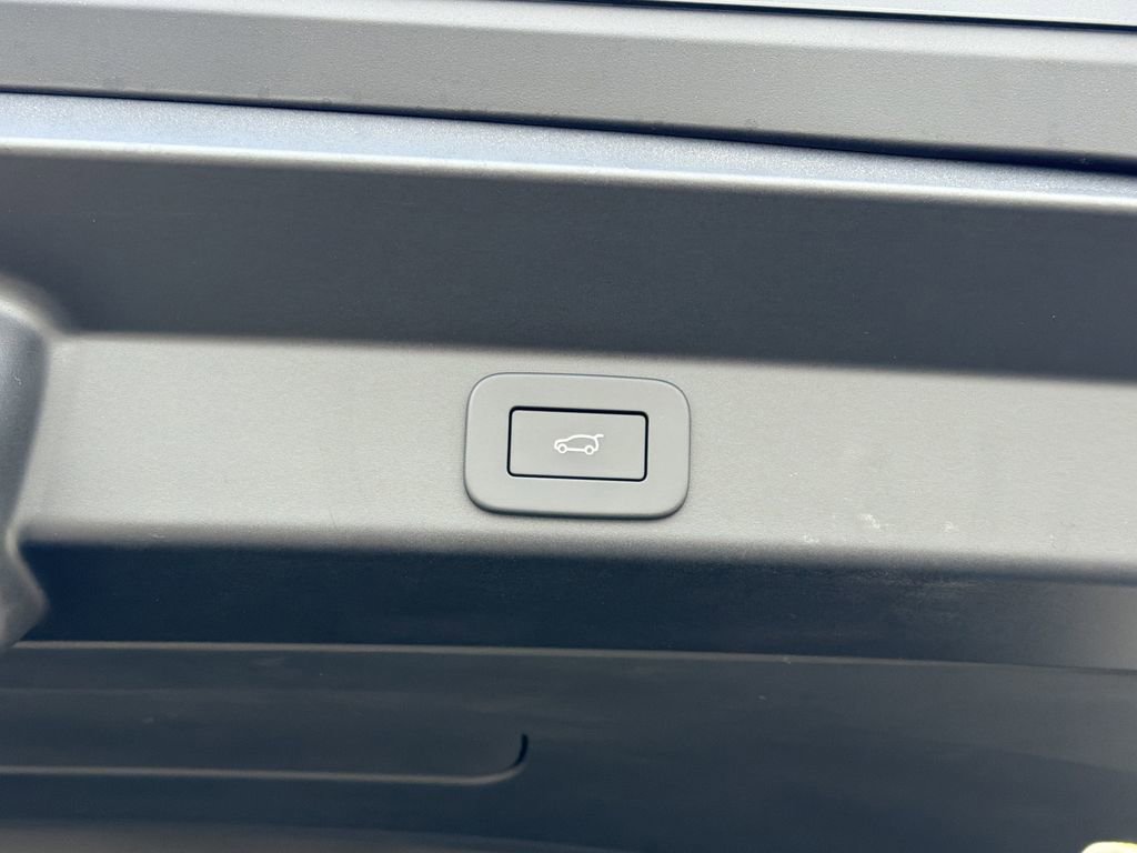 New 2026 Land Rover Range Rover Sport Dynamic SE image 13