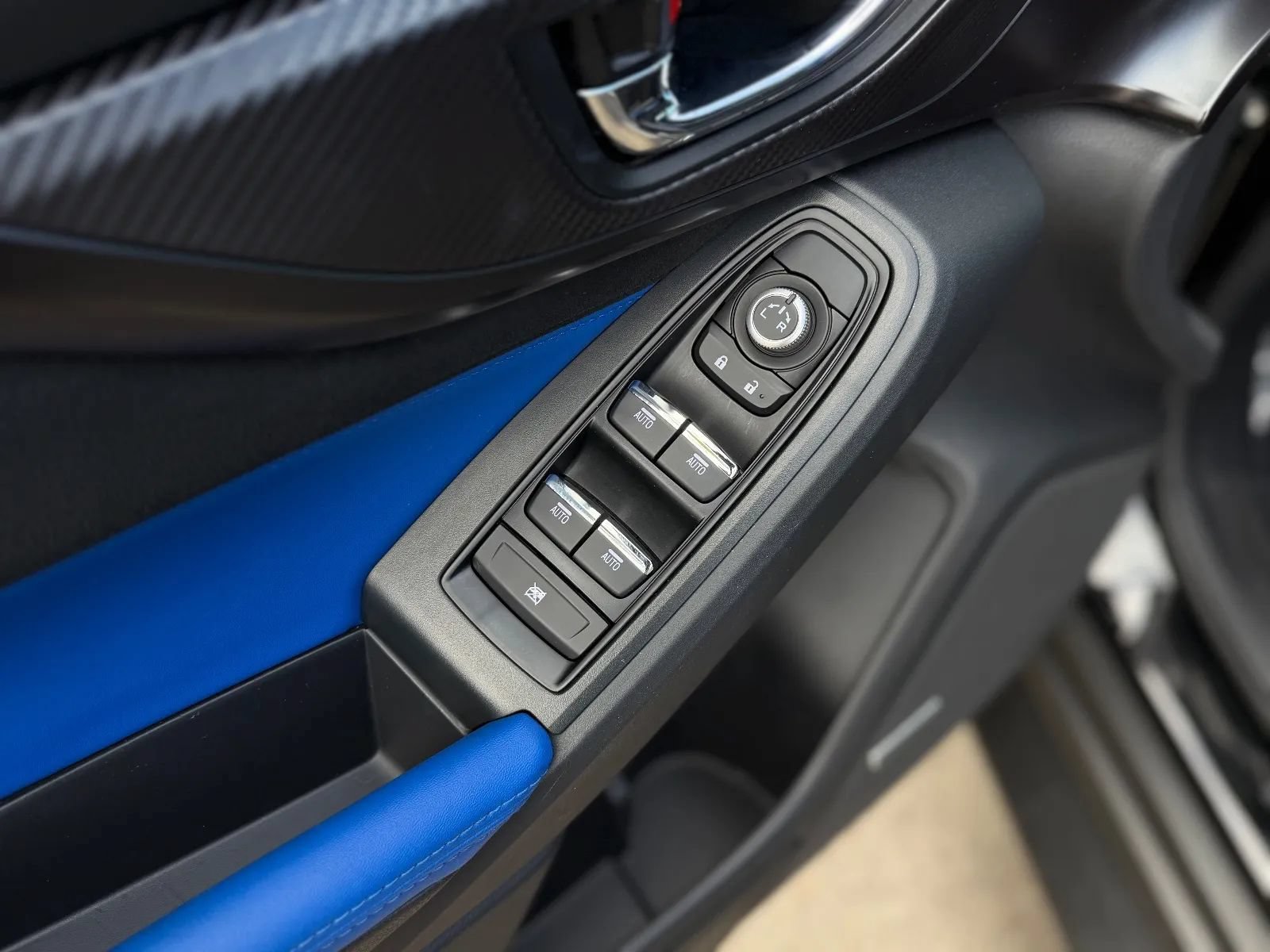 Used 2025 Subaru WRX tS AWD/4WD image 25