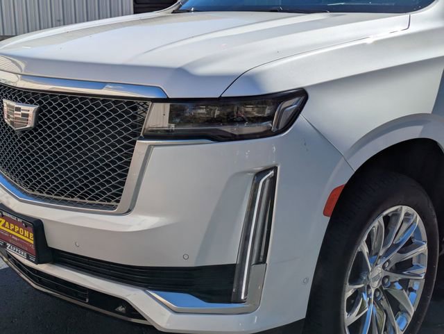 Certified 2023 Cadillac Escalade Premium Luxury Platinum w/ LPO, Radiant Package AWD/4WD image 9