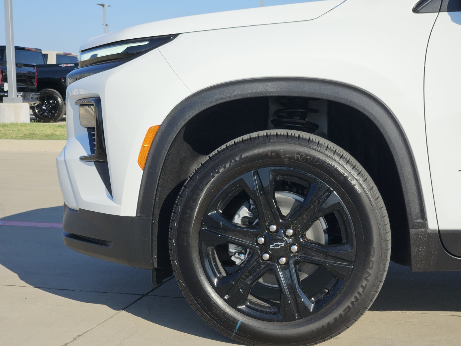 New 2027 Chevrolet Traverse LT w/ Midnight/Sport Edition FWD image 11