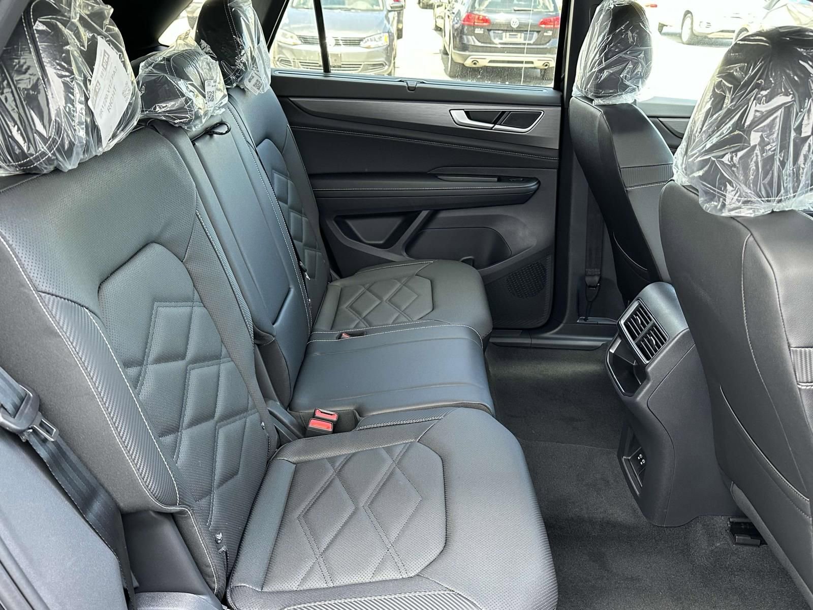 New 2026 Volkswagen Atlas Cross Sport SE image 14