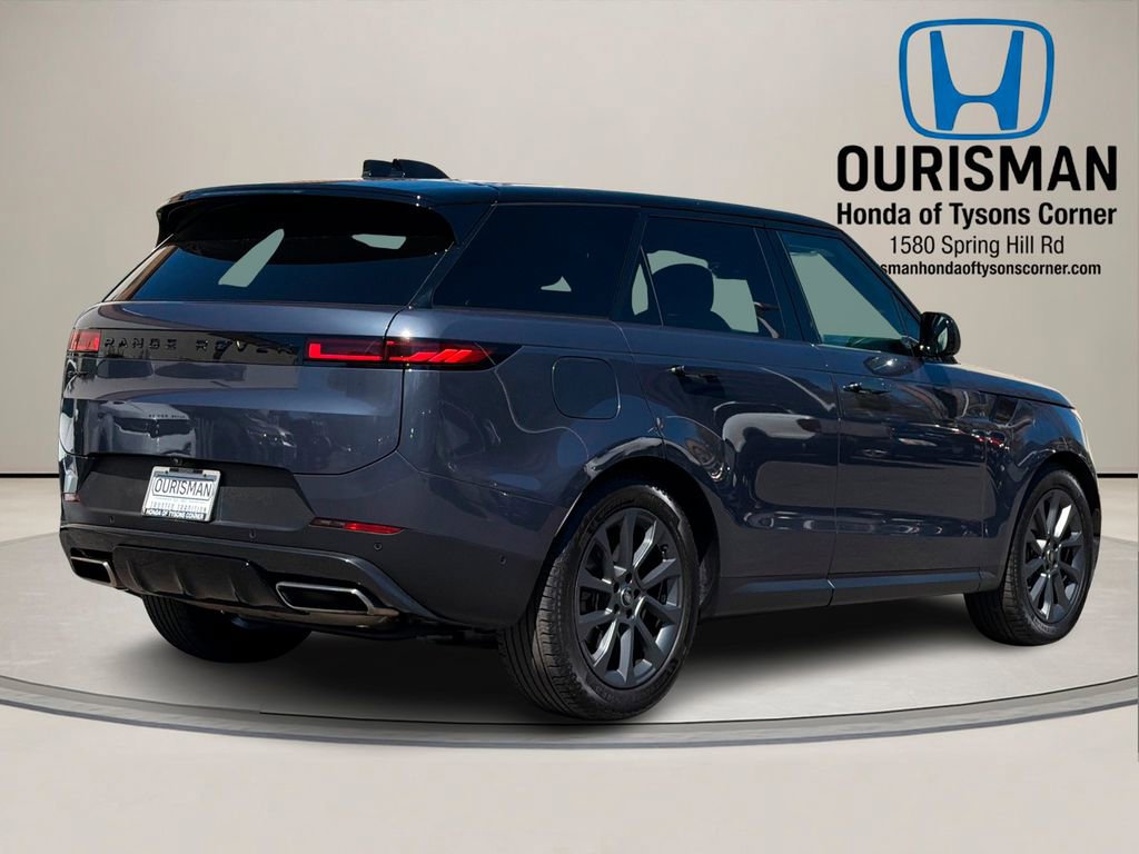 Used 2024 Land Rover Range Rover Sport SE image 3
