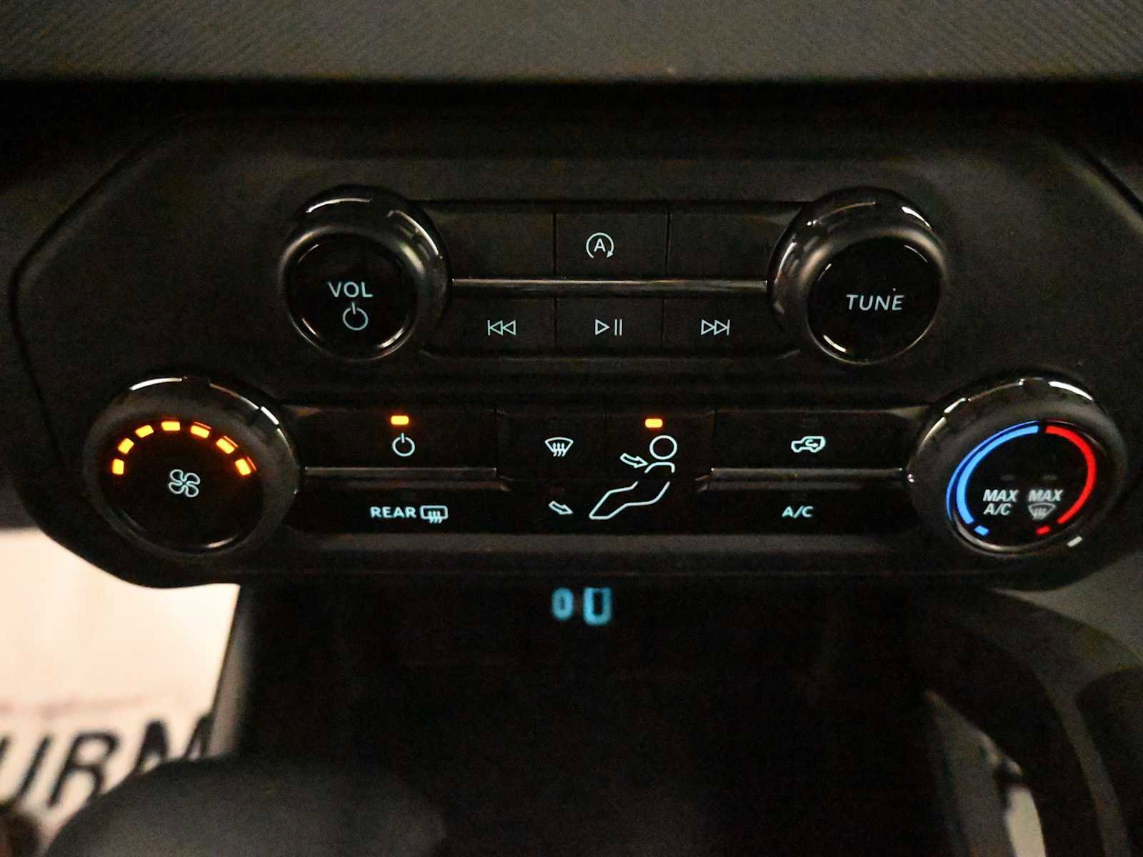 Used 2024 Ford Bronco Big Bend image 9