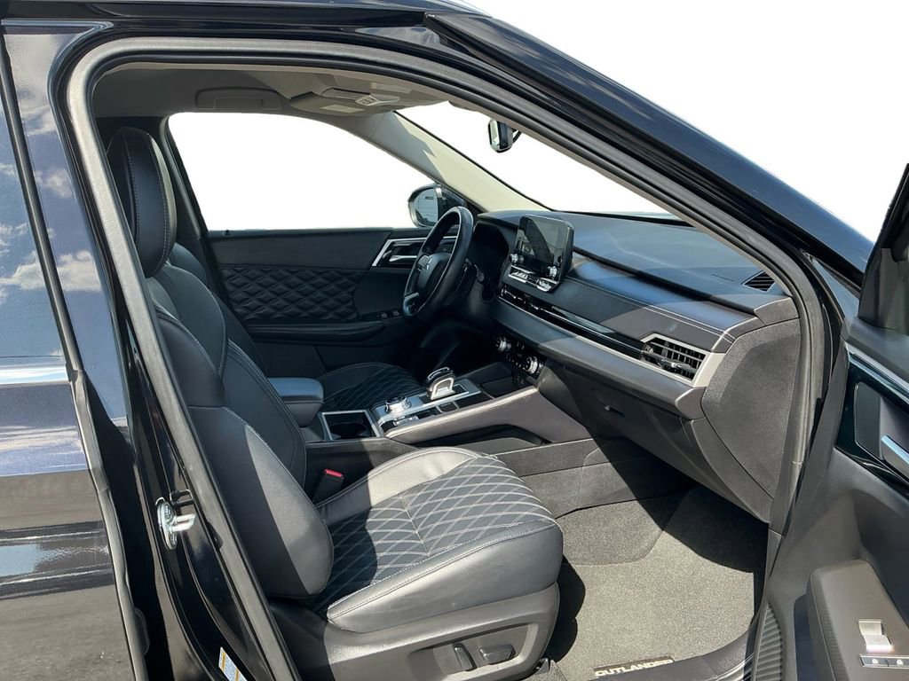 Used 2022 Mitsubishi Outlander SEL image 22