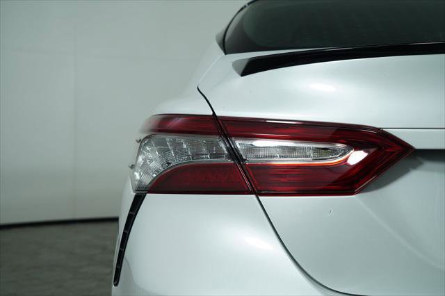 Used 2018 Toyota Camry XSE FWD image 20