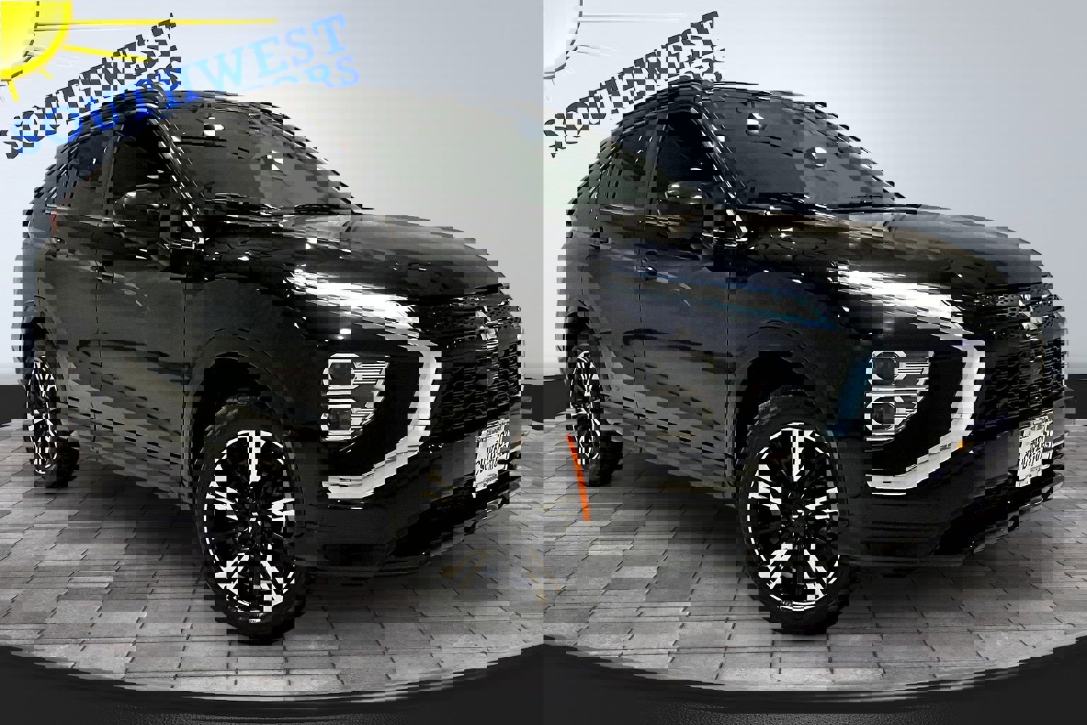 Used 2023 Mitsubishi Eclipse Cross SEL image 3