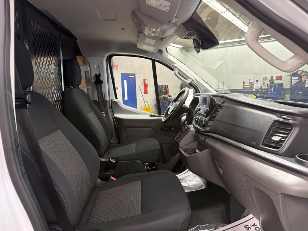Used 2024 Ford Transit 250 Low Roof w/ Exterior Upgrade Package RWD image 9