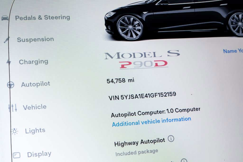 Used 2016 Tesla Model S P90D image 22