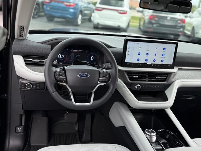 New 2026 Ford Explorer Platinum w/ LUX Leather Package AWD/4WD image 8