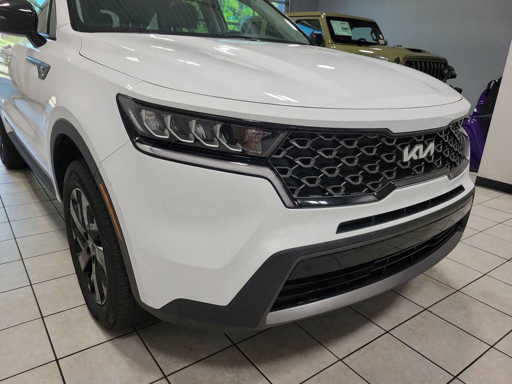 Used 2023 Kia Sorento S w/ Panoramic Sunroof Package AWD/4WD image 17
