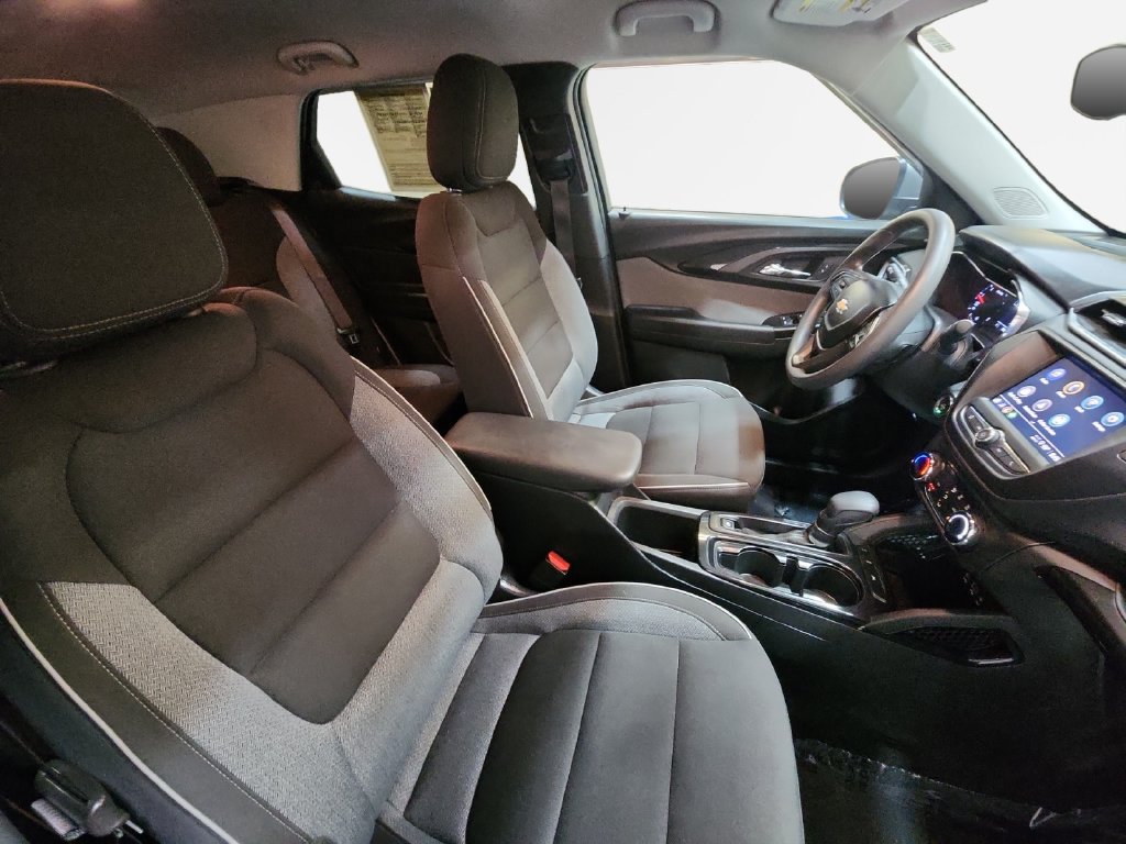 Used 2023 Chevrolet TrailBlazer LT FWD image 28