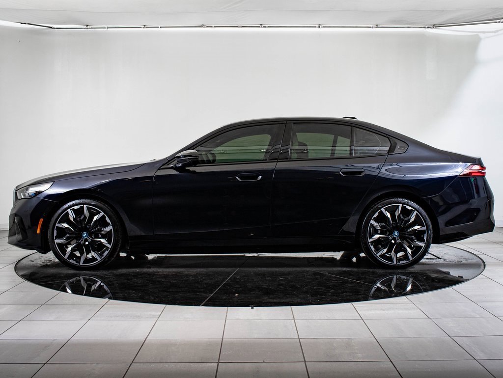 Used 2024 BMW i5 M60 w/ Premium Package image 12