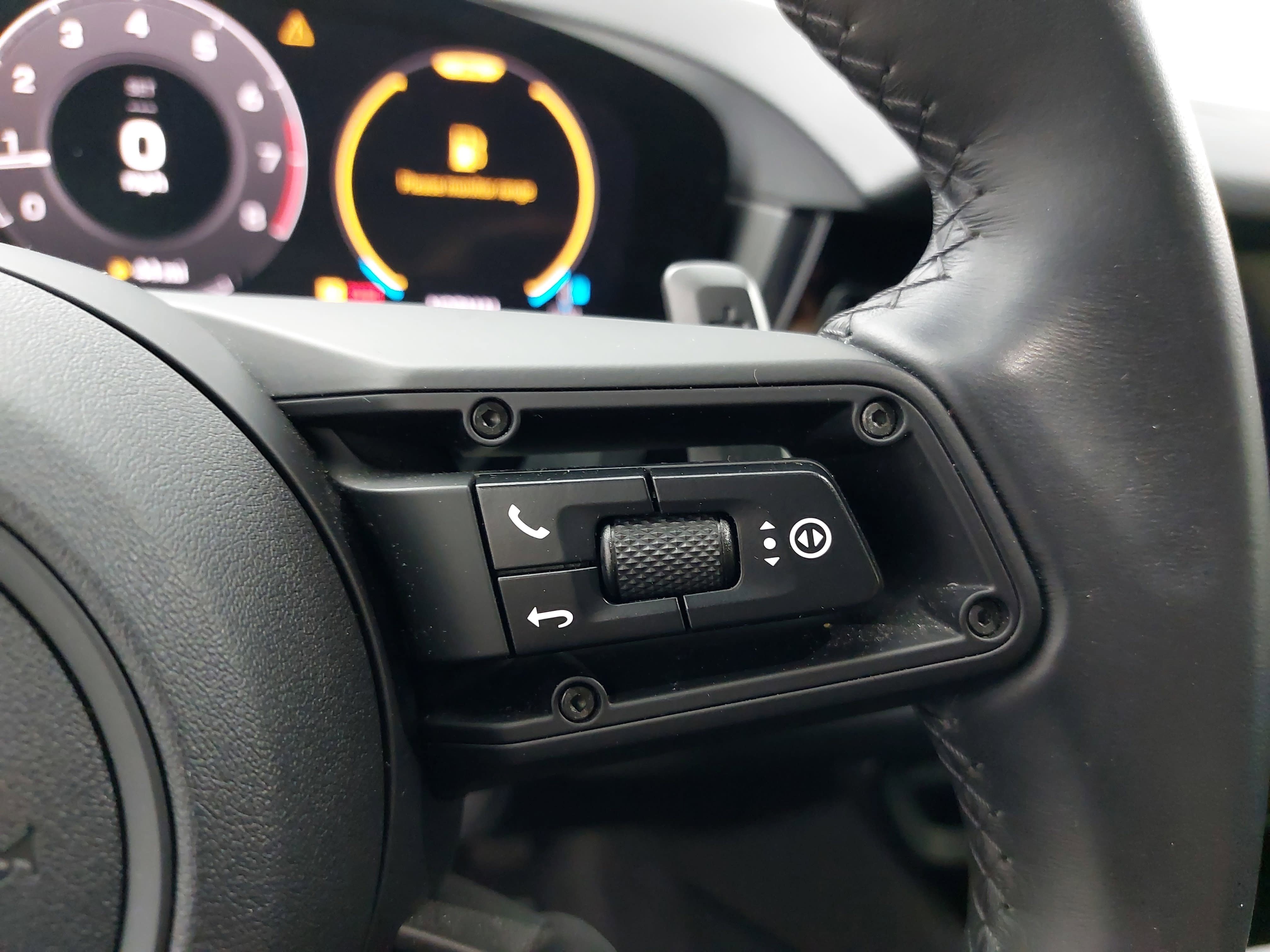 Certified 2024 Porsche Cayenne Coupe AWD/4WD image 20