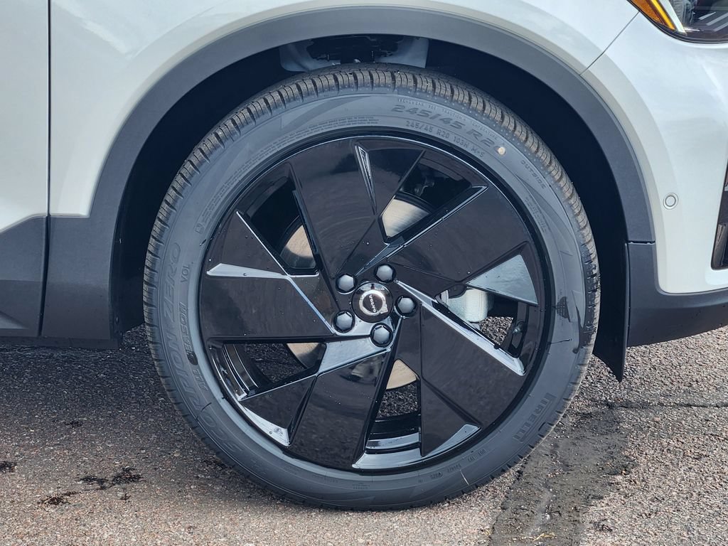 New 2026 Volvo XC40 B5 Ultra w/ Climate Package AWD/4WD image 30