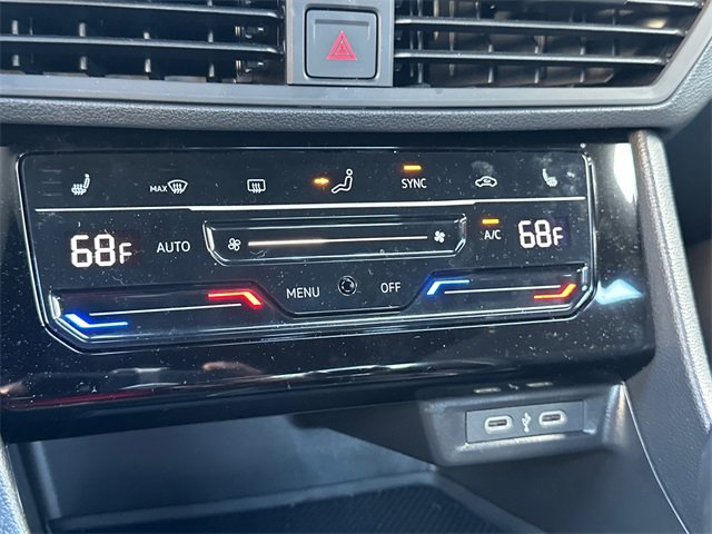 Used 2025 Volkswagen Jetta Sport image 23