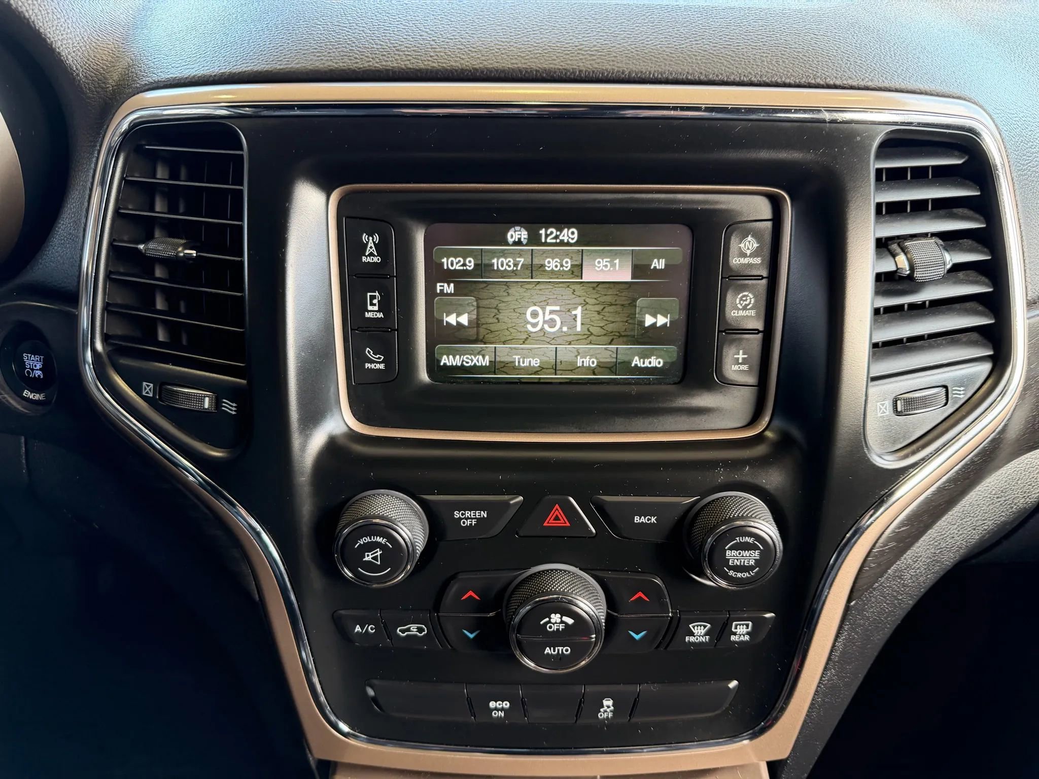 Used 2015 Jeep Grand Cherokee Laredo w/ Quick Order Package 23E image 15