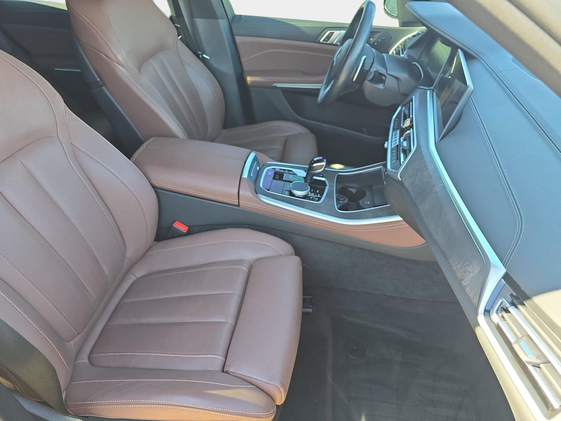 Used 2022 BMW X5 xDrive40i w/ M Sport Package AWD/4WD image 10