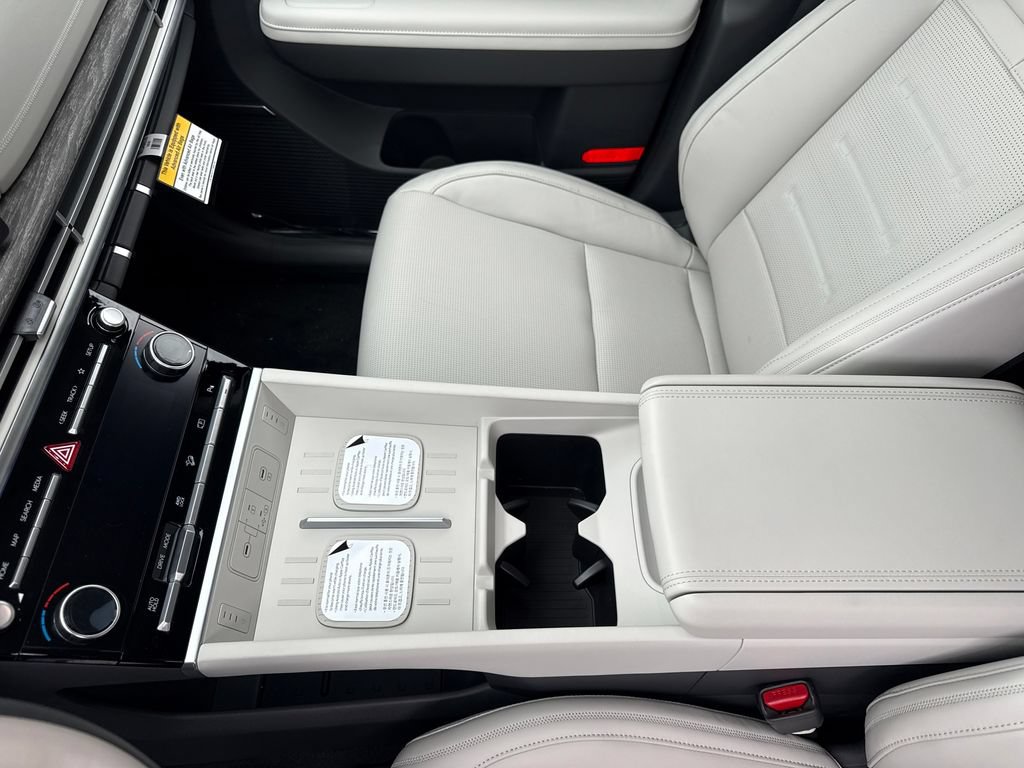 New 2026 Hyundai Santa Fe Calligraphy AWD/4WD image 31