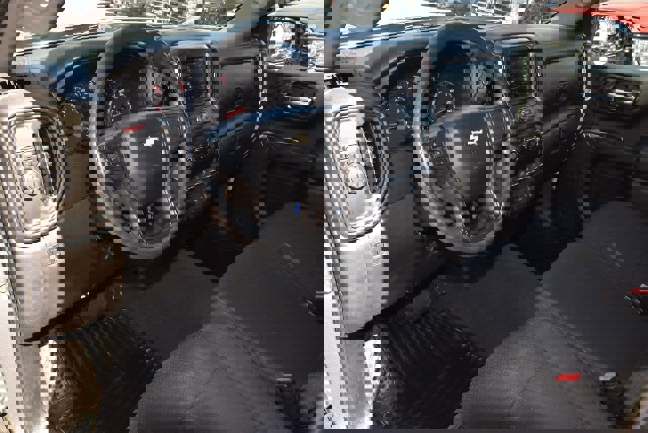 Used 2020 Chevrolet Silverado 1500 Custom w/ Custom Value Package image 30