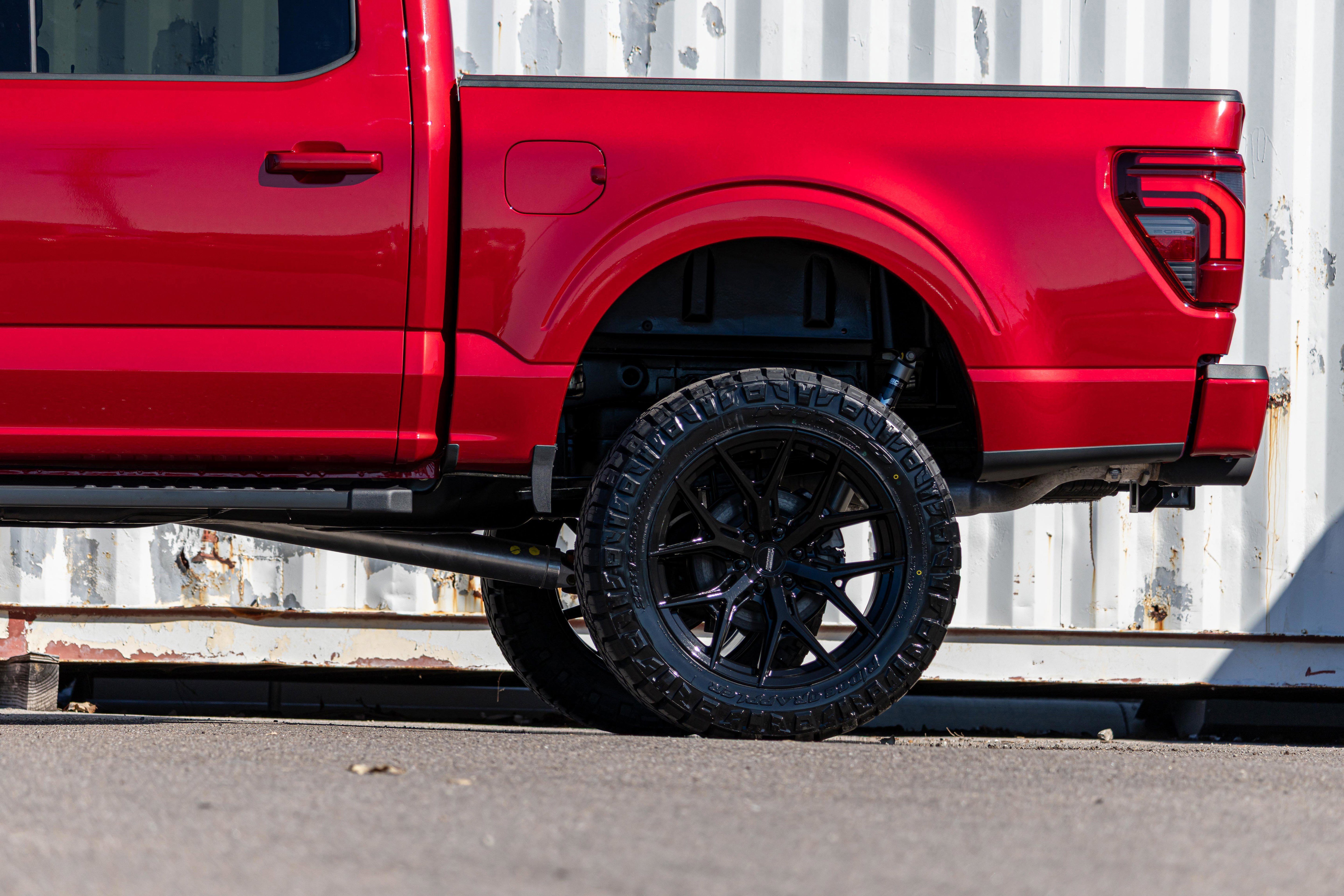 New 2025 Ford F150 Lariat w/ Equipment Group 501A Mid image 38