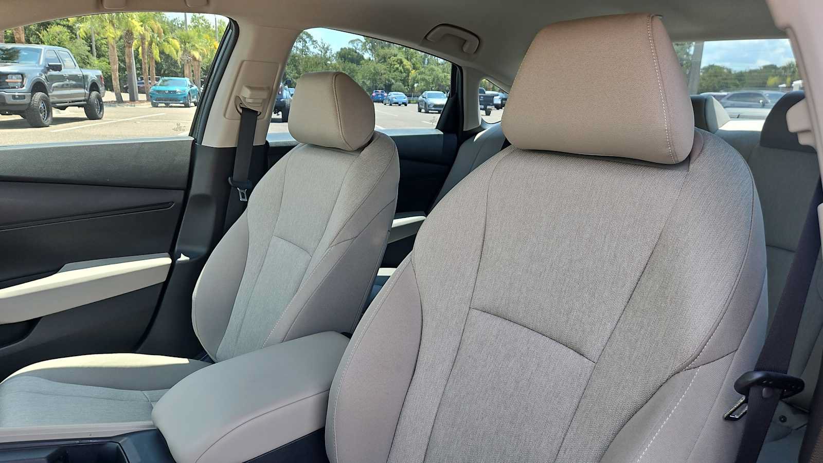 Certified 2025 Honda Accord LX image 13