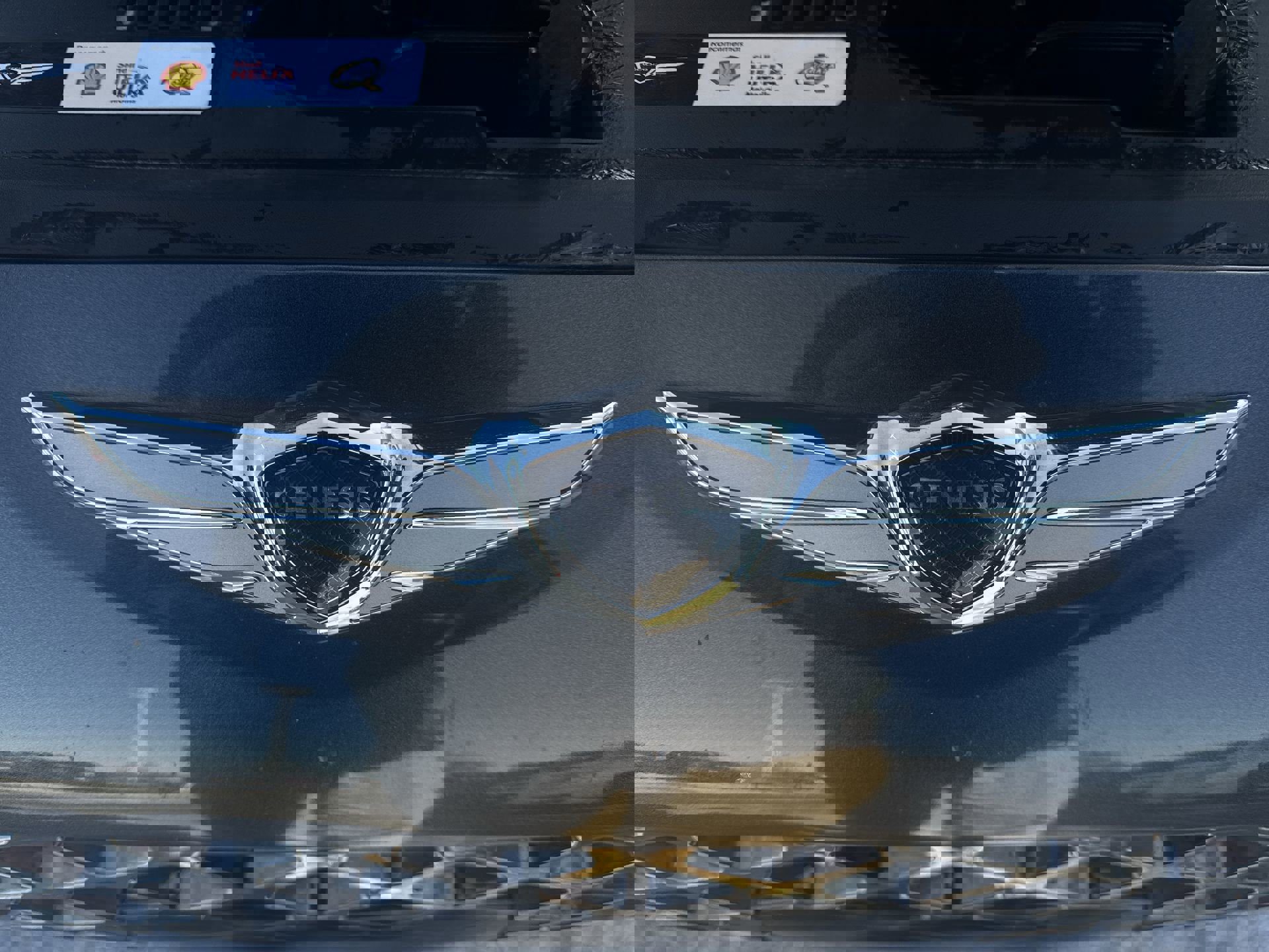 Used 2023 Genesis G70 2.0T image 30