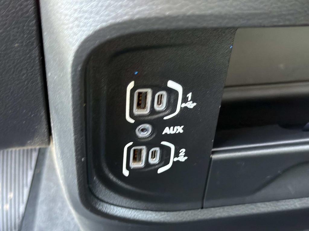 Used 2024 RAM 3500 Big Horn AWD/4WD image 30