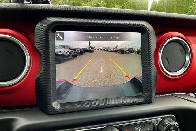 Used 2020 Jeep Gladiator Rubicon image 17