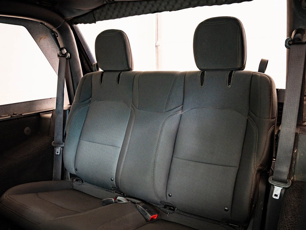 Used 2021 Jeep Wrangler Sport S image 35