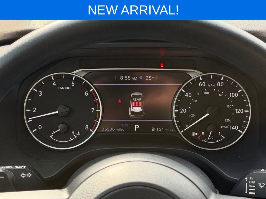Used 2023 Nissan Rogue S image 28
