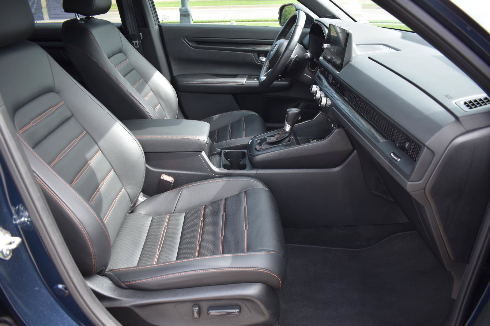 Used 2025 Honda CR-V Sport-L image 16