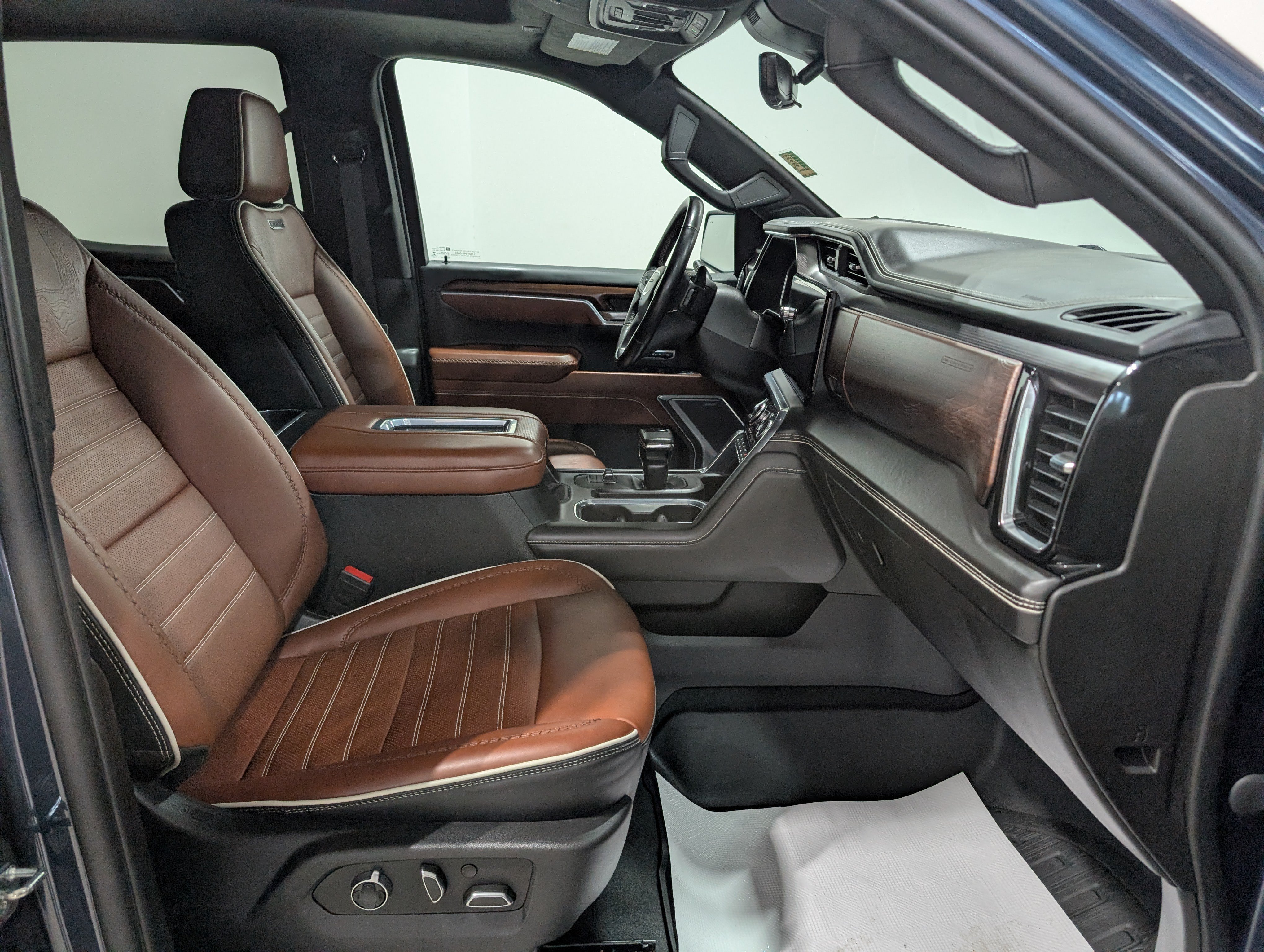Used 2022 GMC Sierra 1500 Denali Ultimate AWD/4WD image 21