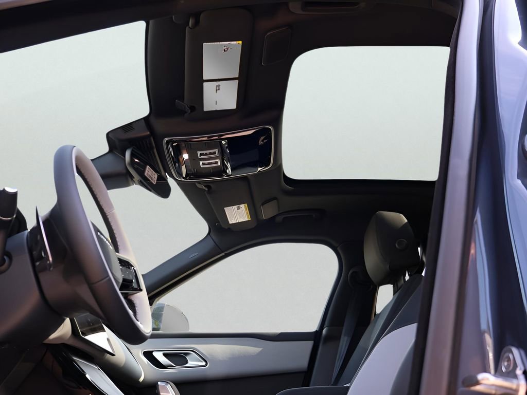 New 2026 Land Rover Range Rover Velar Dynamic SE image 39