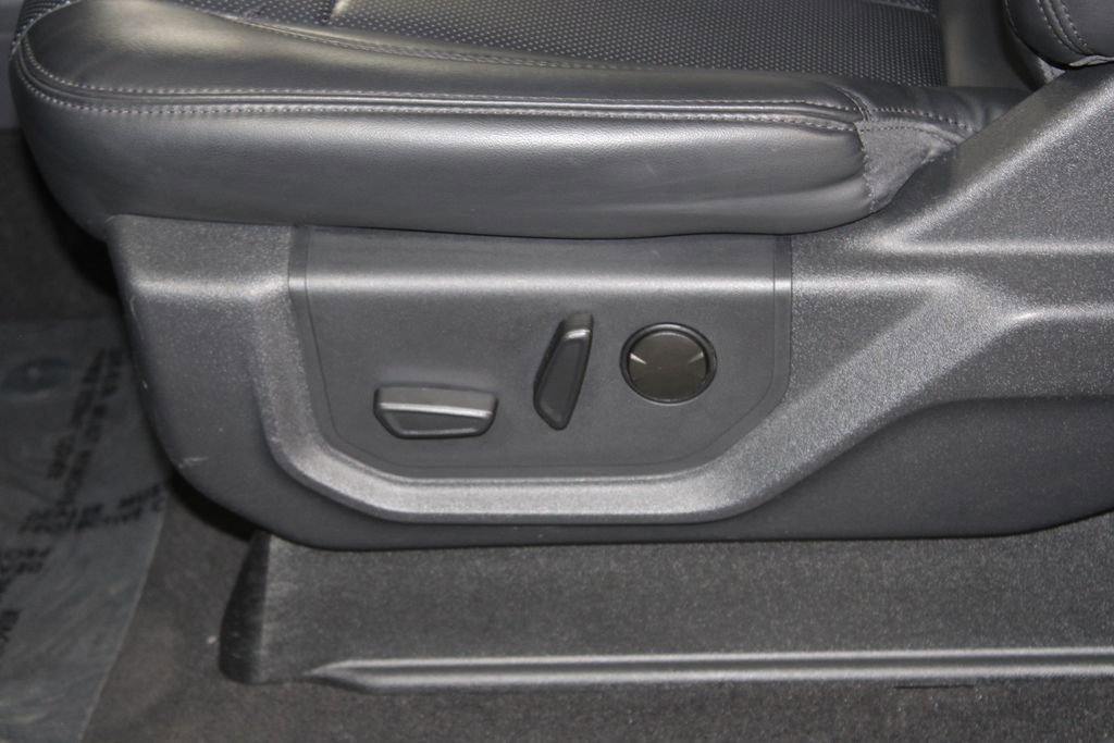 Used 2024 Ford Expedition Max XLT image 23