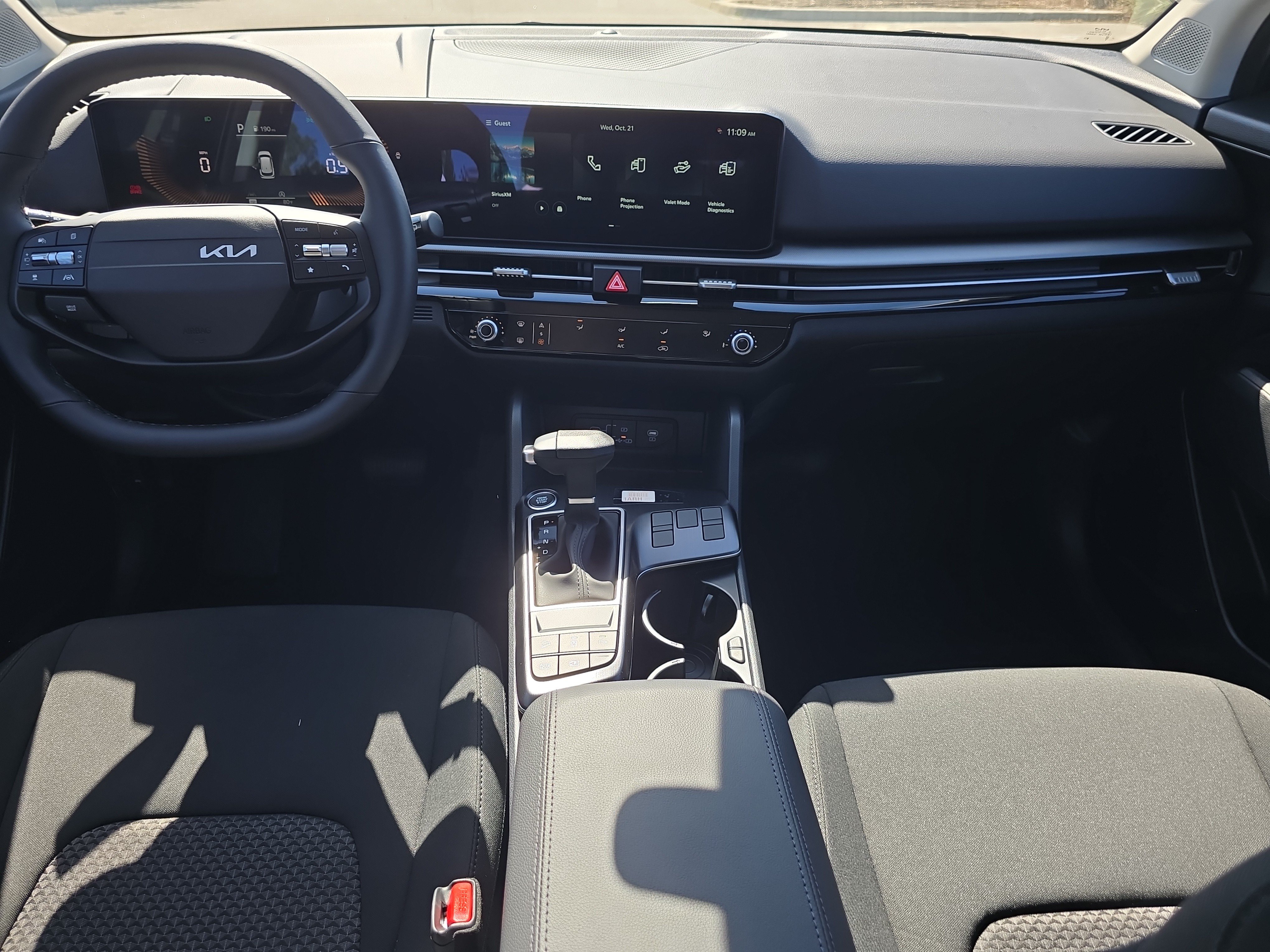 New 2027 Kia Sportage LX FWD image 12