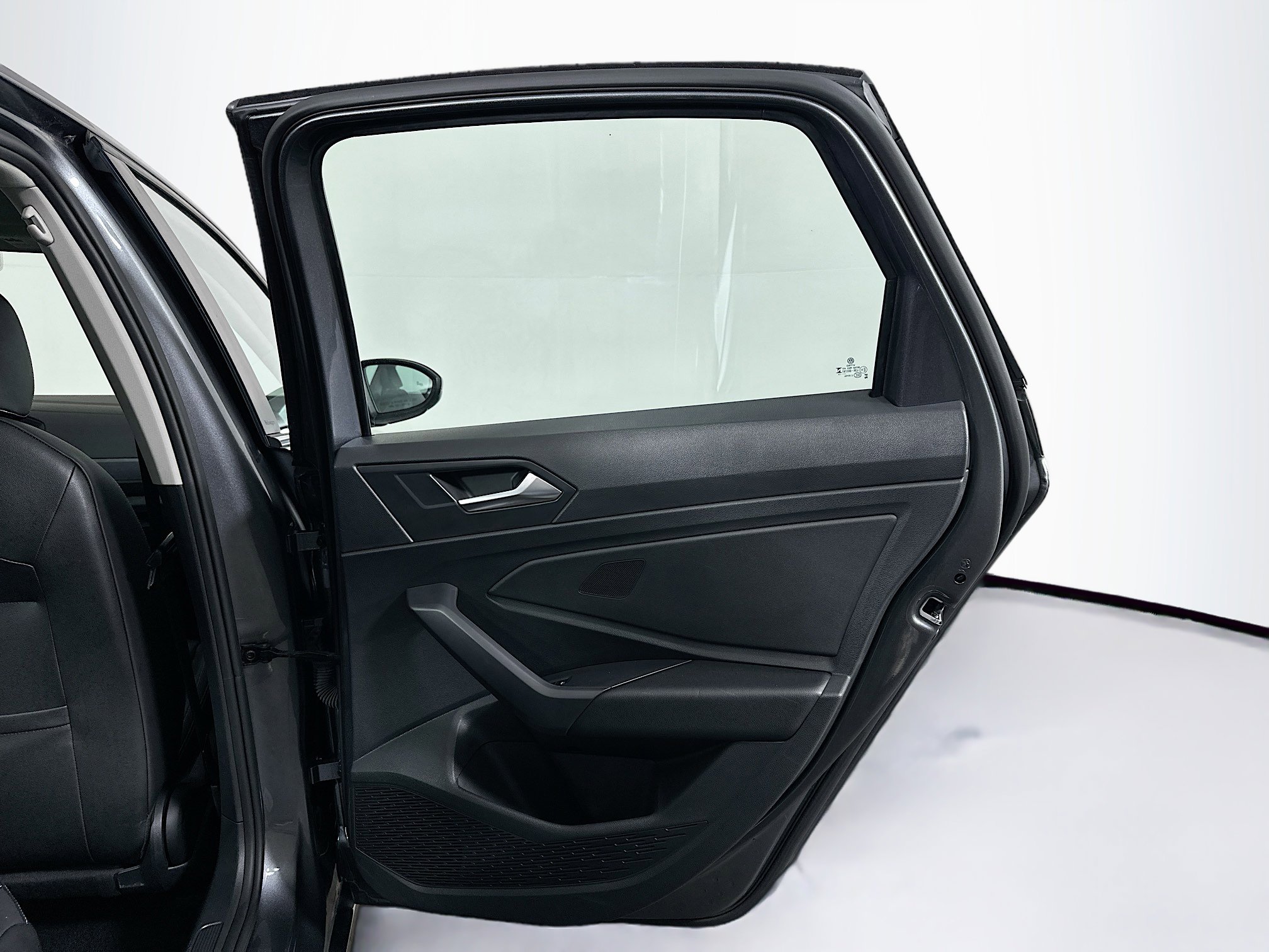 Used 2024 Volkswagen Jetta SE image 28