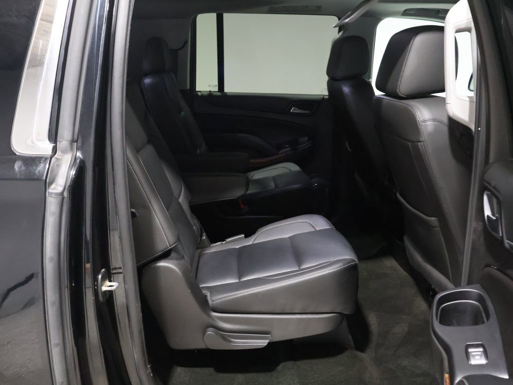 Used 2018 Chevrolet Suburban Premier image 22