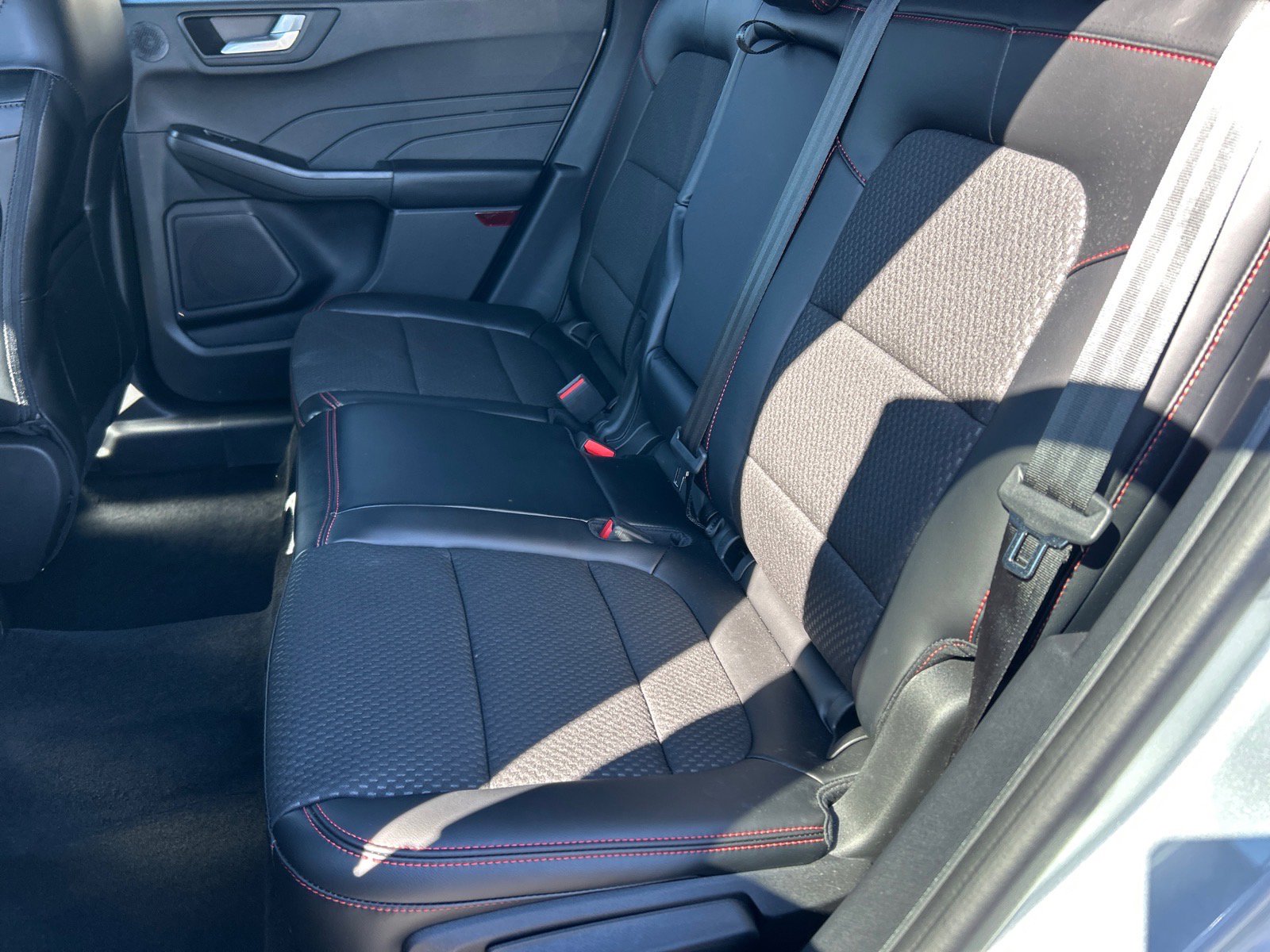 Certified 2023 Ford Escape ST-Line Select w/ Tech Pack #2 image 9