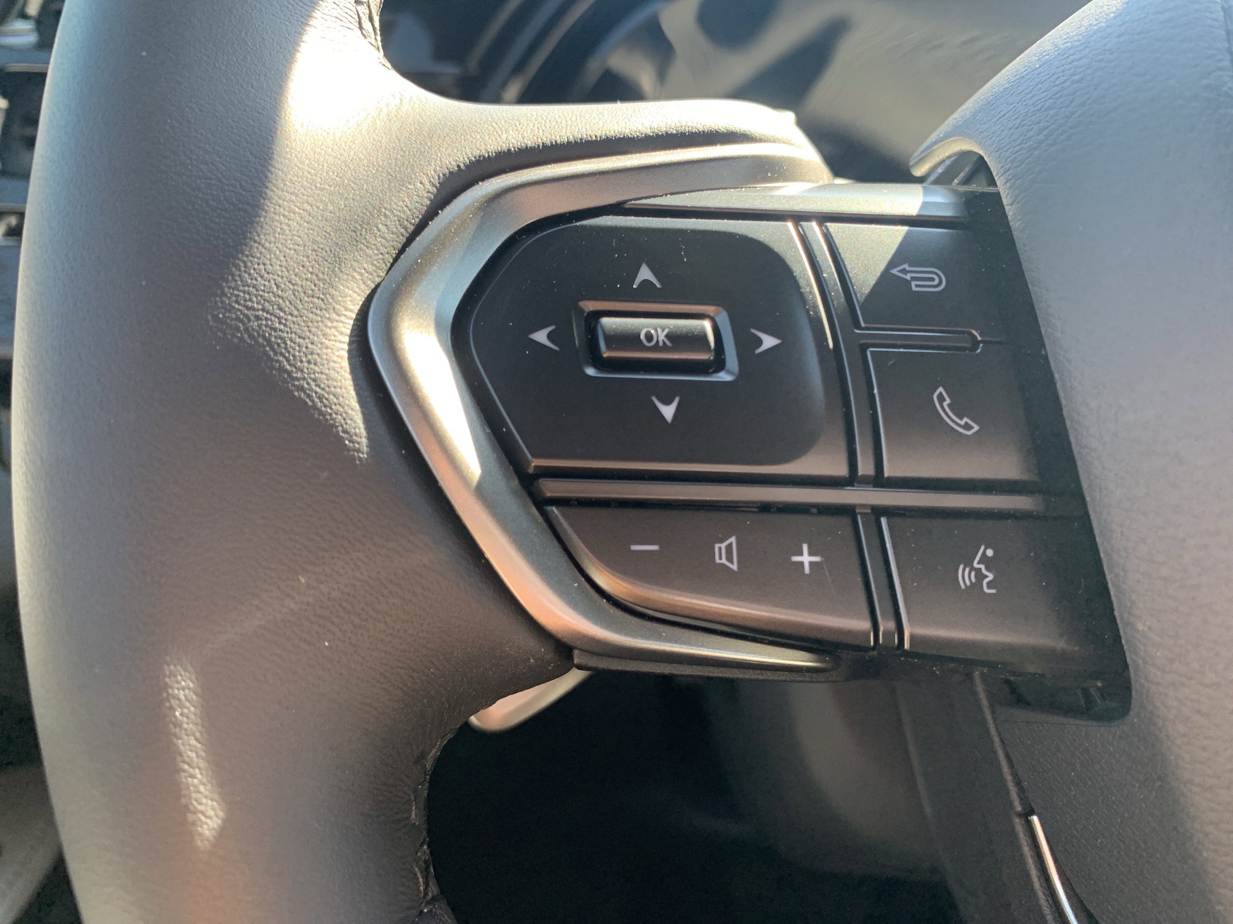 Certified 2026 Lexus RX 350h w/ Convenience Package image 19