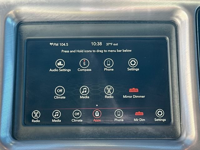 Used 2022 Dodge Challenger SXT image 23