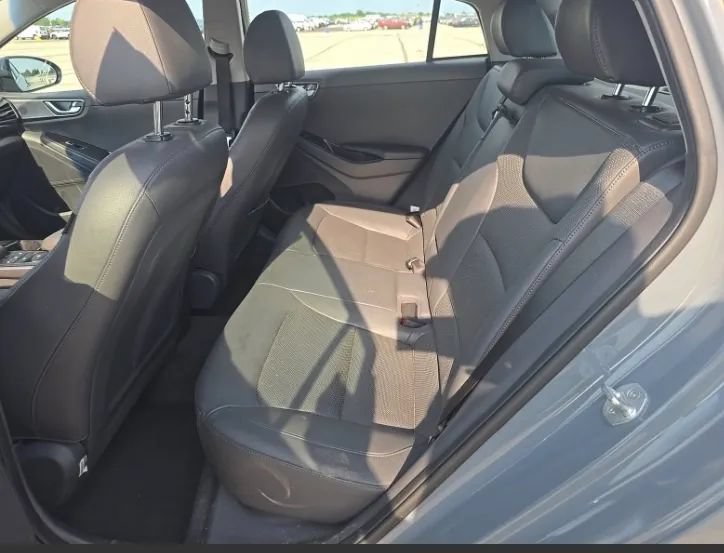 Used 2021 Hyundai Ioniq Limited FWD image 8