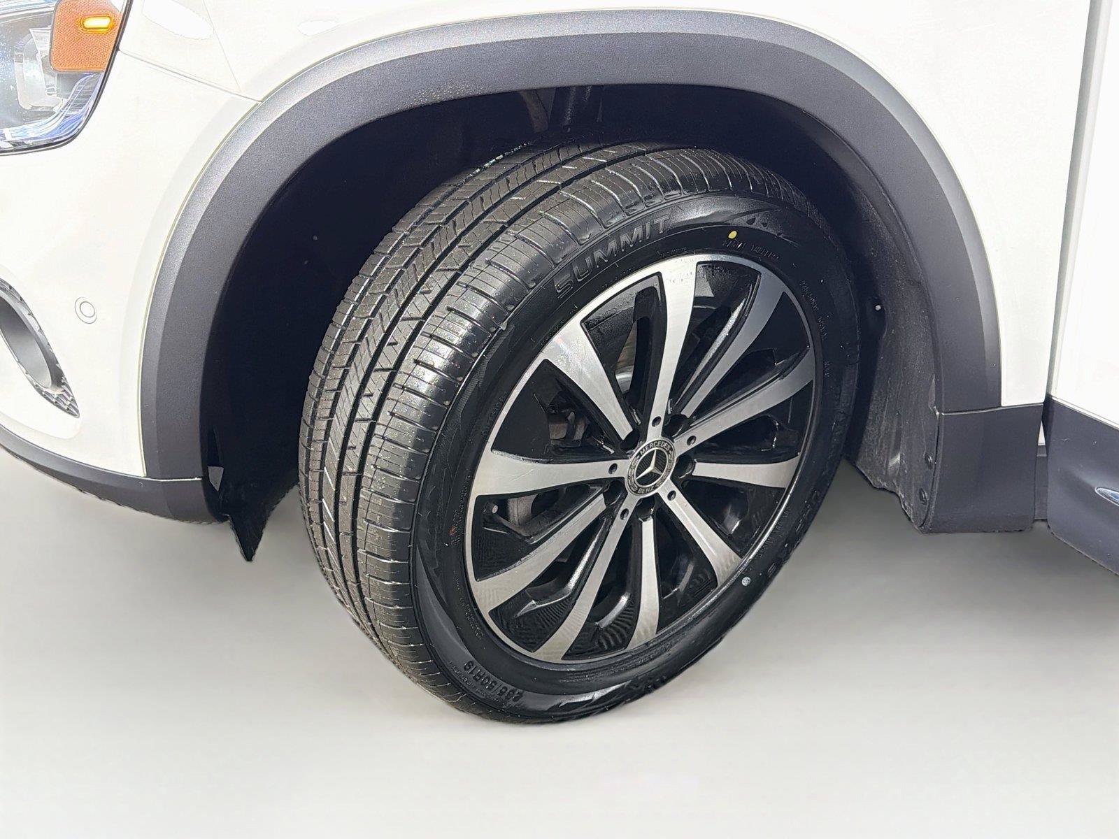 Used 2023 Mercedes-Benz GLB 250 4MATIC image 36