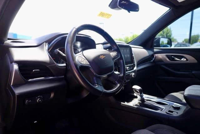 Used 2022 Chevrolet Traverse LT w/ LPO, 'HIT The Road' Package image 17