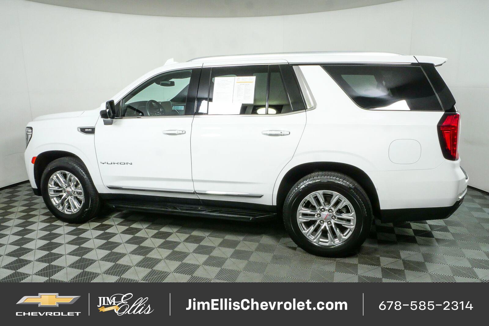 Certified 2023 GMC Yukon SLT RWD image 30